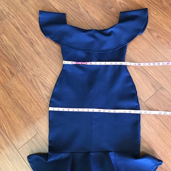 Lulu’s Navy Blue Off-The-Shoulder Ruffle Bodycon Dress Size Small - Picture 5 of 7